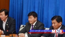 Бие даагчид давхар дээл тайлах асуудлыг дахин хөндлөө 