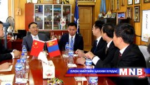 Манай улсад айлчилж буй Хятадын залуучууд МЗХ-нд саатлаа