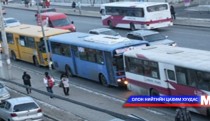 Он гарсаар зам тээврийн ослоор хоёр хүүхэд энджээ