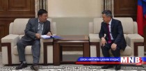 Сангийн сайд Б.Болор хуулийн төслүүд өргөн барилаа