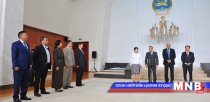 Шинээр томилогдсон сайд нарт тамгыг нь гардууллаа