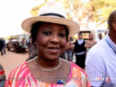 Хөлбөмбөгийн холбооны ерөнхий нарийн бичгийн даргаар өнгөт арьст бүсгүй сонгогдлоо