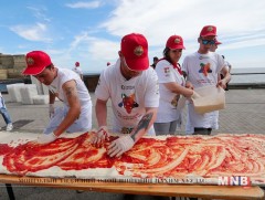 Дэлхийн хамгийн урт пиццаны дээд амжилтыг шинэчлэлээ