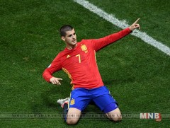 Ялагдашгүй Армадчууд илүүрхэж байна