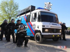 Бенз маркийн авто машиныг бүрэн тоногложээ