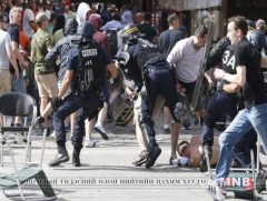 Англи, Оросын фэнүүд мөргөлдлөө