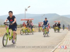 Хүнд нөхцөлд амьдардаг 150 хүүхэд “Шидэт автобус”-аар аялна