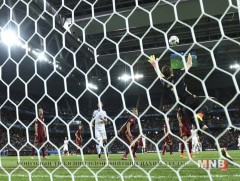 Марэк Хамшик гялалзаж байна