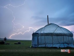 Завхан аймгийн 20 гаруй айл, гурван аж ахуйн нэгж үерт автжээ