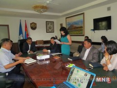 Хотын Ерөнхий менежер харьяа газруудын ажилтай танилцлаа