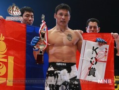 Ж.Нарантунгалаг Э.Келлиг яллаа 