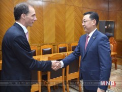 ХБНГУ-д тэтгэлгээр суралцдаг монгол оюутны тоог нэмэгдүүлнэ