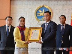 Олимпийн медальт тамирчид, дасгалжуулагч нарт Засгийн газрын мөнгөн шагнал олгох батламж гардууллаа