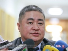 Ж.Ганбат: Зөвхөн өндөр албан тушаалтнуудын цалинг бууруулахаар төсөлд тусгасан