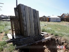 Гэр хороололын нийт өрхийн 95 орчим хувь нь нүхэн жорлон хэрэглэж байна