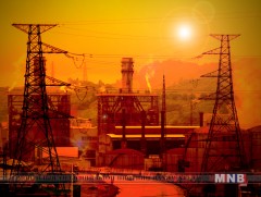 Зарим үйлдвэрүүдийн үйл ажиллагааг түр зогсоолоо