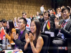 АСЕМ-ын гишүүн орны залуус чуулж байна