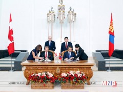 Засгийн газар хоорондын хэлэлцээрт гарын үсэг зурав 