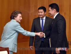 Шадар сайд АНУ-ын Элчин сайдтай уулзлаа