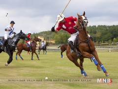 Монгол цэргүүд Их Британийн поло багтай тоглоно
