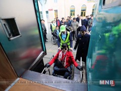 Хөгжлийн бэрхшээлтэй иргэдэд зориулж тоноглосон галт тэрэг иргэдэд үйлчилж байна