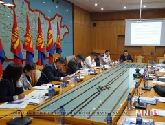 “Хотын засаглалыг сайжруулах” төслүүдийн явцын талаар хэлэлцлээ