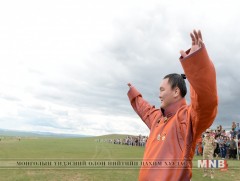 М.Даваажаргал маргааш Монголд ирнэ