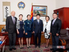 Казахстан манай улсын нэрийн өмнөөс тамирчнаа тэмцээнд оруулах боломжтой гэжээ