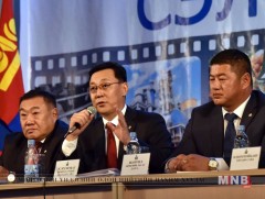 Ерөнхий сайд Ж.Эрдэнэбат Сэлэнгэ аймгийн иргэдтэй уулзлаа