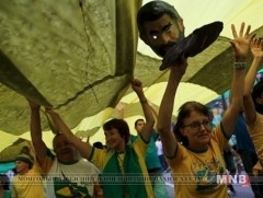 Бразилийн шинэ Ерөнхийлөгчийг эсэргүүцэгчдийн жагсаал үргэлжилсээр байна