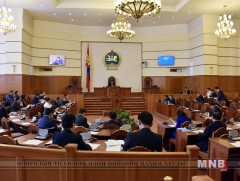 Төсвийн төсөөллийн тухай хуулийн төслийг хэлэлцлээ