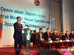 Ж.Эрдэнэбат: Эрдэнэтийн 49 хувийг худалдаж авсан талтай Засгийн газар ярилцана, гэхдээ дээрэм хийх..