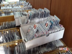 Жолооны үнэмлэхийг хүссэн газраа захиалан авдаг болно