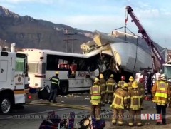 Калифорниа мужид 13 хүний аминд хүрсэн авто осол гарчээ