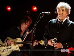 Боб Дилан Нобелийн шагналаа өөрийн биеэр очиж авч магадгүй 