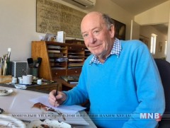 Хүүхдийн номын зураач өөрийн шинэ үзэсгэлэнгээ гаргалаа