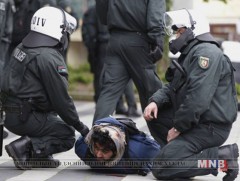 Германд баривчлагдсан Сирийн иргэнийг 