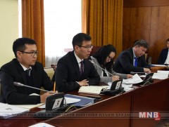 Улс төрчид гэр бүлийн гишүүдийнхээ нэр дээр нууц данстай байж болох утга агуулагдаж байна гэв