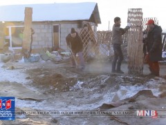 Дархан татах хэсгийн хамт олон нэгэн айл өрхийг иж бүрэн гэртэй болголоо