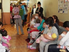 Хүүхэд нь ханиад хүрсэн эцэг эхчүүдэд лист олгодог болно 