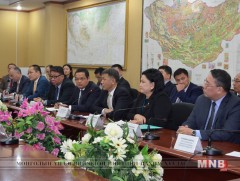 Тавантолгойн төслийг хөдөлгөх хэлэлцээрийг үргэлжлүүлэх ажлын хэсэг анхны уулзалтаа хийлээ