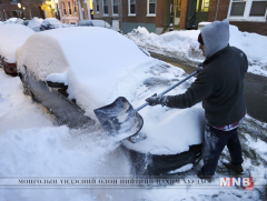 АНУ-ын зарим бүс нутагт их хэмжээний цас орлоо
