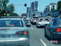 Японд шинэ жилийн баярын хөл хөдөлгөөн эхэллээ