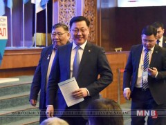 Төсөв, мөнгөн хөрөнгийг хуулийн дагуу зарцуулахад хатуу шаардлага, хяналт тавьж ажиллахыг Ерөнхий ..