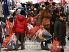 Австралид зул сарын баярын үеэр 2.3 тэрбум долларын худалдан авалт хийгджээ