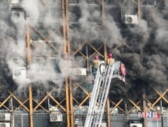 Тегеранд шатаж байсан барилга нурж, 20 гаруй гал сөнөөгч амиа алджээ 