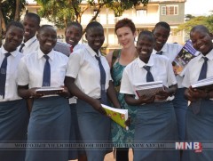 Уругвай улсын дунд сургууль сургалтын хөтөлбөртөө шинэчлэлт хийжээ