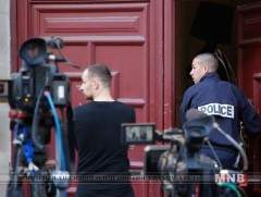 Кардашяны үнэт эдлэлийг хулгайлсан үндэслэлээр 16 хүнийг саатуулжээ