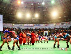 Сумын заан Э.Мөнхбаатар түрүүллээ