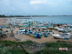 БНХАУ Шри-Ланкийн боомтыг 99 жил эзэмшинэ 